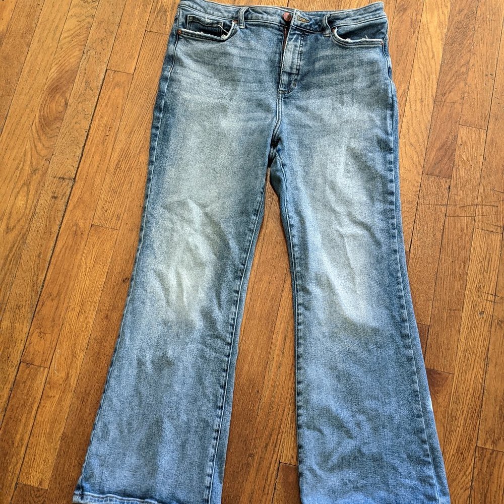 LC Lauren Conrad Feel Good Super High Rise Flare 16